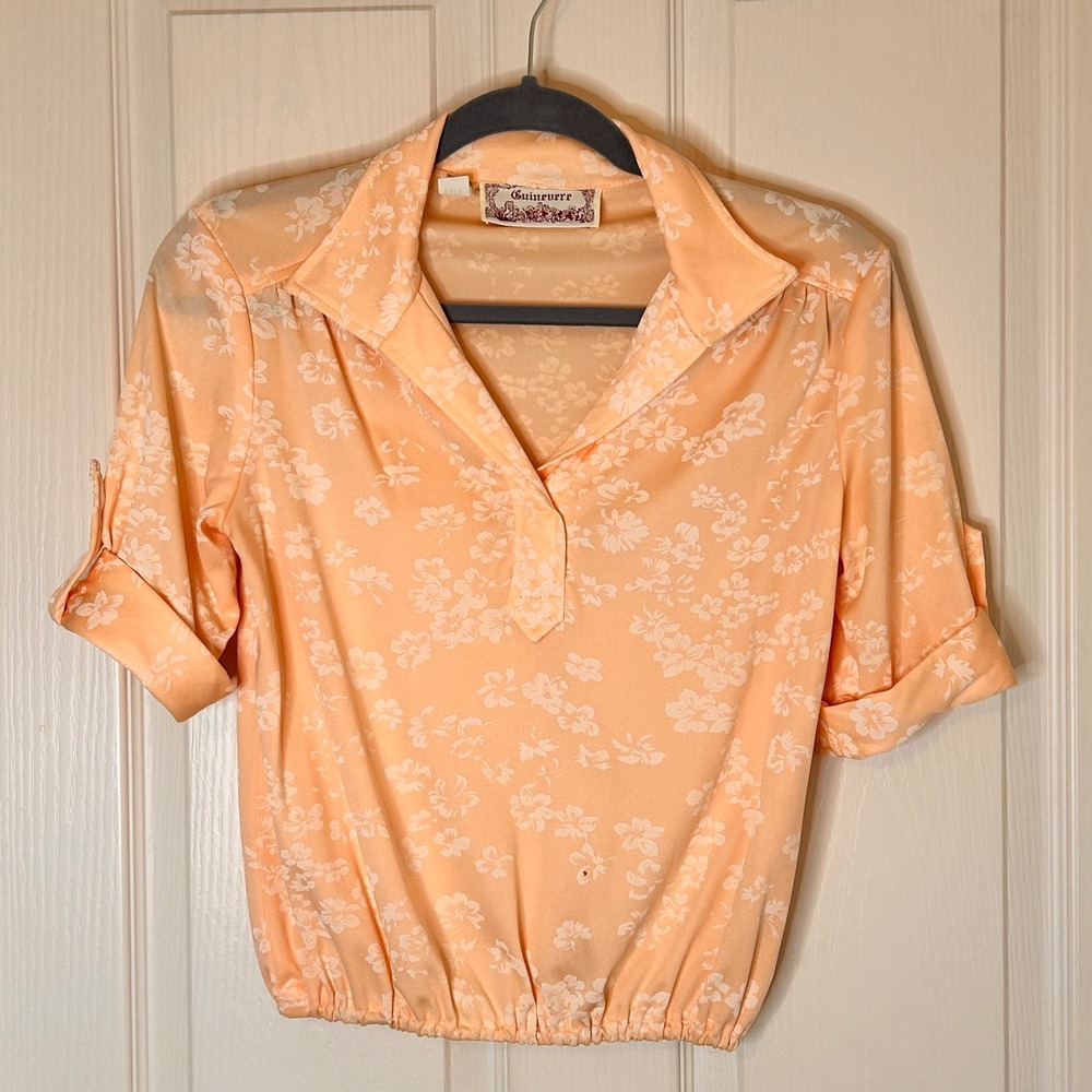 Vintage Guinevere Peach Floral Blouson Blouse Short Sleeve Roll Tab Top